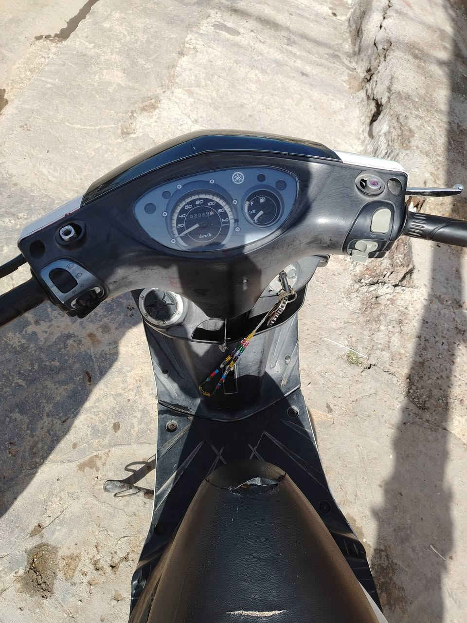 دراجه ثعلب نضيفه كلس شوي كسر بالكفر
باقي كلشي مكفوله  سعر 450 قفل مكان بغداد 
الشعب راسلوني واتساب ***********
