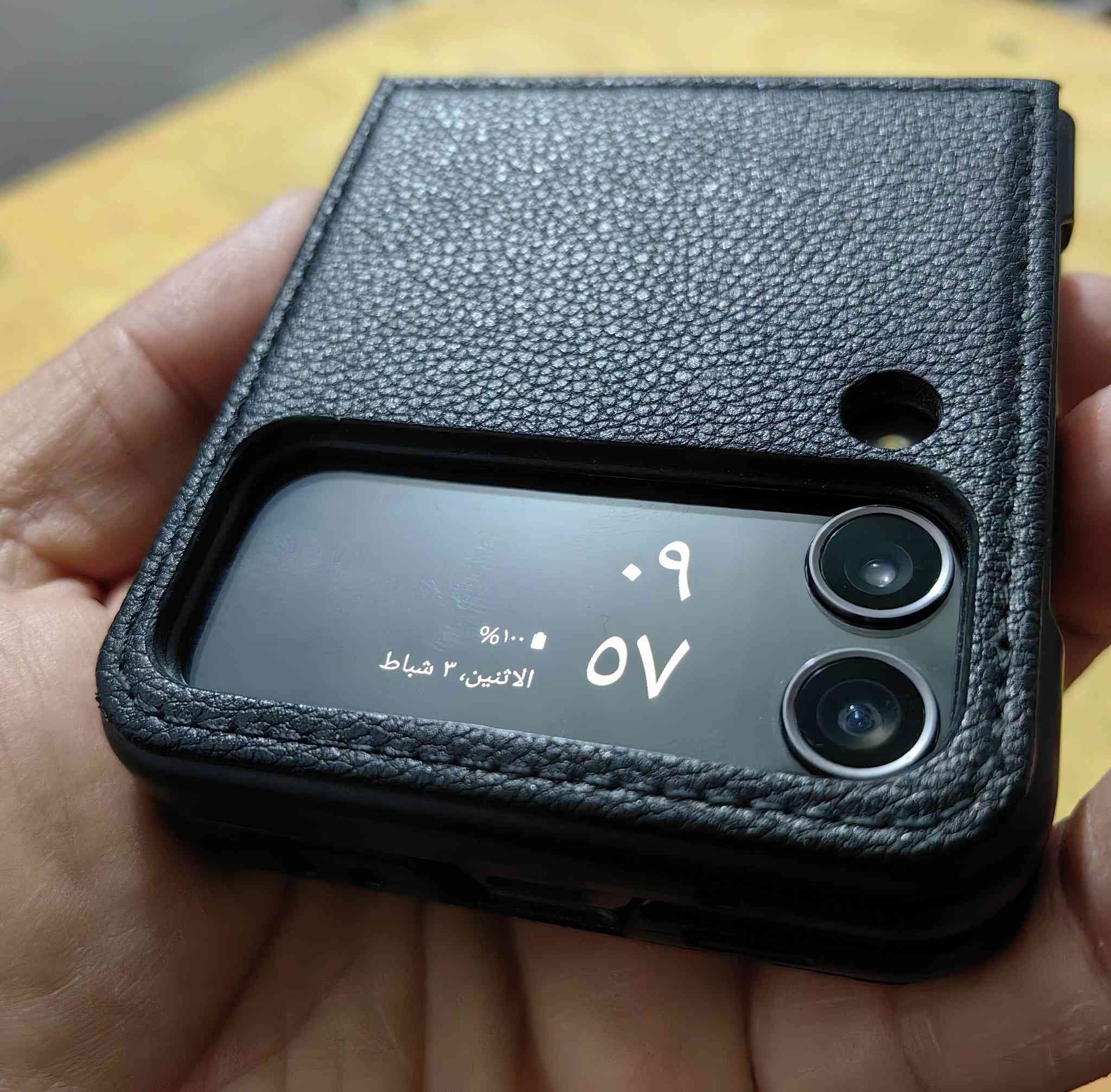 Galaxy z flip 4
كـالكسي زد فليب 4 5g
ذاكرة 128 عشوائي 8+8
معالج سناب دراجون 8 جيل 1 بلص
شاشه داينمك امولد 120 هيرتز
سماعات ستيريو
ipx8
كاميرات من مستشعر سوني 12+12 يدعم 4كي 60 اطار
اماميه 10 يدعم 4كي
بطاريه 3700 بقوة شحن 25 واط ولاسلكي 15
نظيف جدا فقط جهاز وحافظه جلد
بيع او مراوس


**إذا كنت صاحب هذا الإعلان وتريد حذفه لأي سبب، رجاءا أرسل رسالة إلى الدعم الفني**