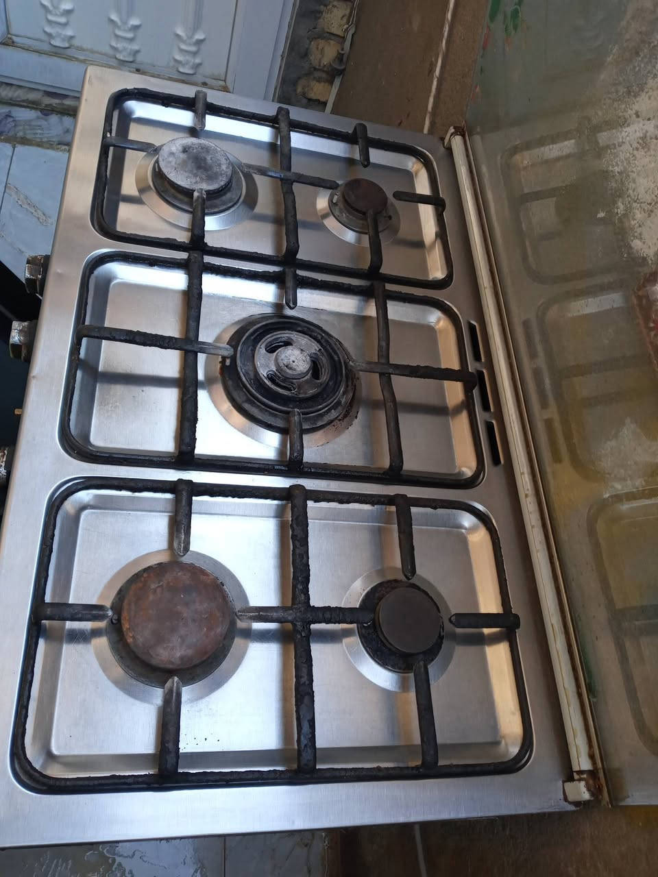 طباخ للبيع ***********
