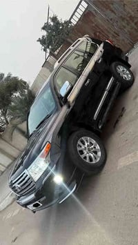 للبيع لاندكروز 2012 ‏GX.R V6 رقم بغداد باسمي   بصمه ابواب كاميره خلفيه...