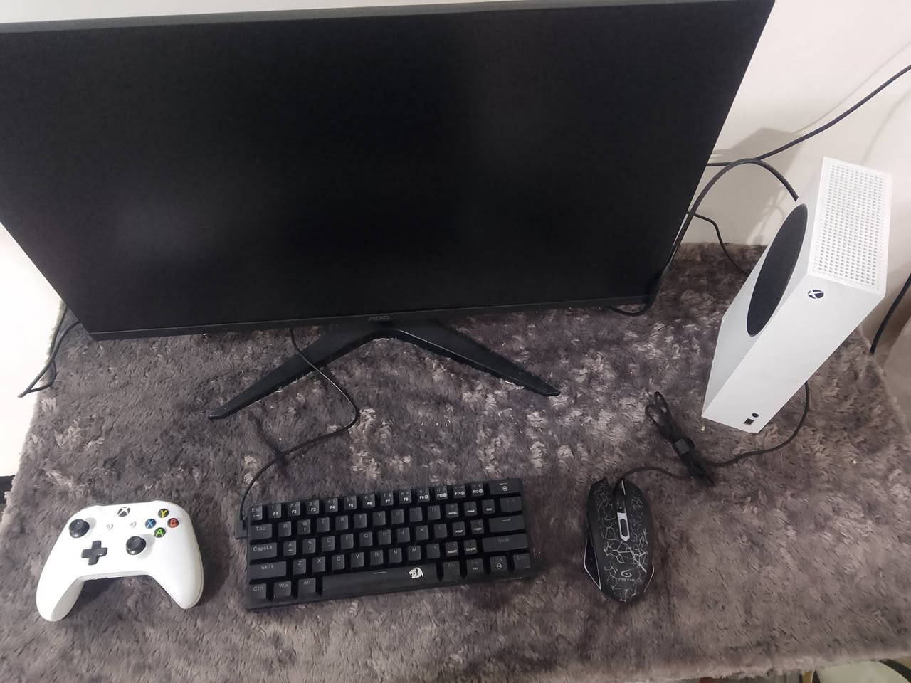 السلام عليكم ورحمة الله وبركاته
((((((مكاني موصل ايسر)))))) 

🔥🔥 عرض قوي ومتكامل بسعر 380 ألف دينار عراقي 
متوفر جهاز ألعاب متكامل 👇🎮
🎮 Xbox series s
🖱️ mouse fire cam
🖥️ AOC 100hz
⌨️ keyboard red Dragon
🎧 headseat SY_G15
💰 السعر: 380,000 دينار عراقي فقط
السعر قابل للتفاوض!! 
📌 ملاحظات مهمة:
✔️ الجهاز نظيف جداً ومابي أي تصليح أو فتح، حالته ممتازة 🔥
✔️ لا يحتوي على كارتون
✔️ اليدة مو أصلية مالته، وإنما يدة Xbox One S
✔️ اليدة وياها بطاريات قابلة للشحن 🔋
العدة جاهزة وتشتغل بدون أي مشاكل، مناسبة للي يريد يدخل عالم الألعاب بسعر مناسب 👌🎮

للاستفسار خاص 📩


**إذا كنت صاحب هذا الإعلان وتريد حذفه لأي سبب، رجاءا أرسل رسالة إلى الدعم الفني**