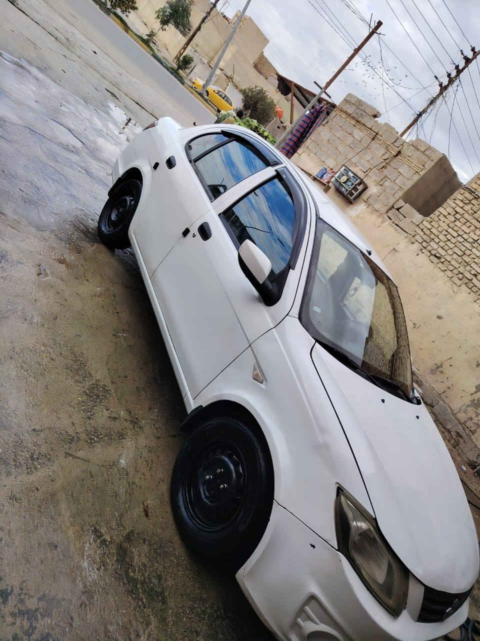 السلام عليكم.
 ساينا موديل 20 رقم كربلاء باسمي مكاني كربلاء هزه جديد غرامات مصفره كير مكينه كفاله بيهة بس جاملغ الامامي الكنر مالته  ودوسه مال باب . شادلهة شاشه كار بلي وكامره صدر جديد تايرات جدد تبريد تدفئه كل الكهربائيات شغاله ما بيهة اي نقص السعر 60 ورقه وبيهة مجال قليل. للتواصل ***********
