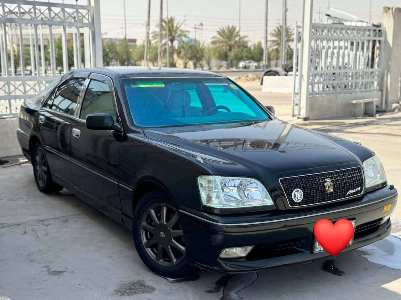 السلام عليكم كرون ملكه البيع ومراوس حسب قناعه موديل 2000 دخول جديد قرار 48 رقم بصره دولي مكينه ديفور كبير كير خارطه مرقوب 3 دكم كرستال اصل  تخم تاير حداده كله جديد ع وضع شريكه سياره كصه قماره ولباقي كفاله عامه السعر 120 وبيها مجال العنوان البصره الزبير رقم لهاتف ***********
