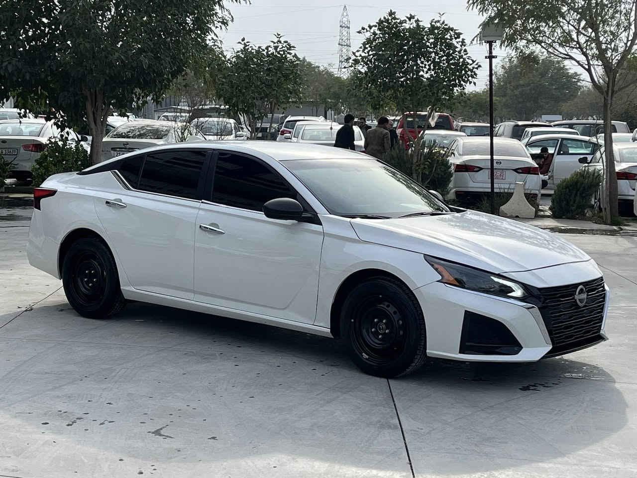 سلام علیکم
نیسان التیما خەلیجی altima S 2024  
بێ بۆیاخ بێ گۆراو 
سونەری دانراوە 
ناونیشان کەلار 

 

 ***********
