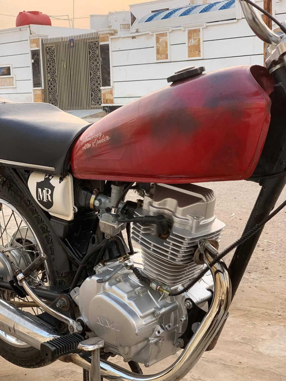 سلام عليكم ورحمة دراجه للبيع نامه بدون وهاي هيه شوفت عينك الدراجه جديده ومكفوله شاصي ومكينه مكاني ميسان وأي ستفسارر هاذا رقمي واني خادم للطيبين ***********
