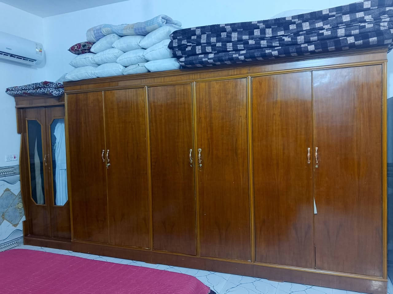 سـلام عليكـم
غـرفه خـشب حـطاطـه جـديده
نـوعيه راقـيه الـبيع ستفسار عله هاذ رقم
***********
