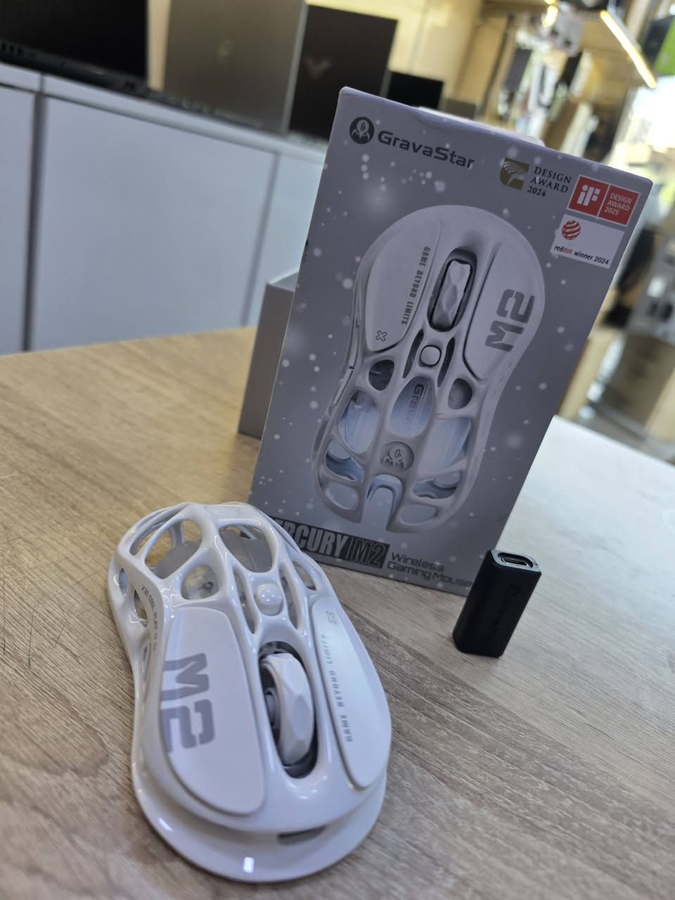 Mouse Gravastar Mercury M2
ماوس گراڤاستار میرکوری 
جدید
نوێ بەکارنەهاتوو تەنها لە کارتۆن دەرهاتوە
هەولێر 
***********
