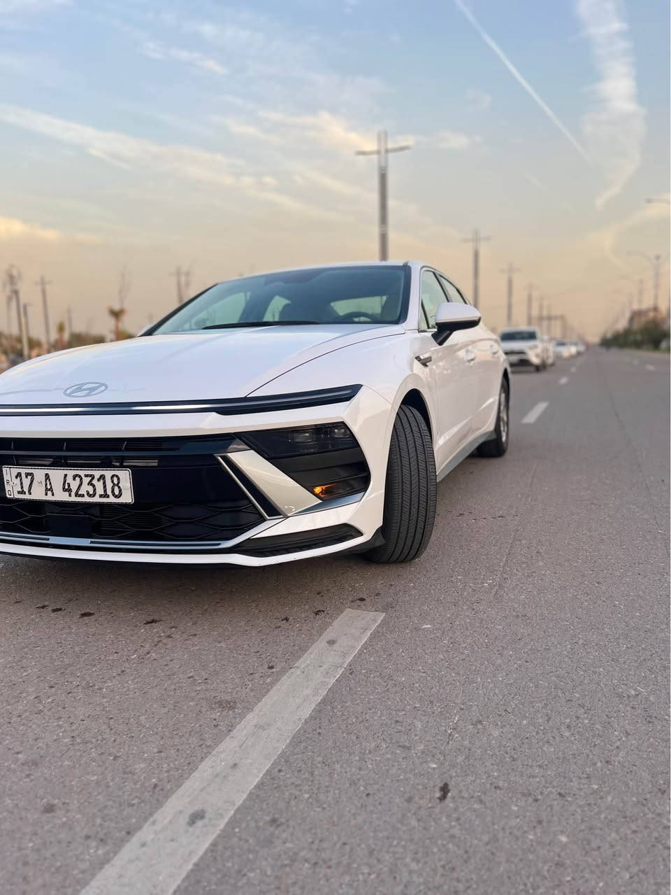 السلام عليكم 

سوناته مديل 25 
ماشيه 16 ميل 
حادثها جانبي جاملغ خلفي صبغ وتبديل باب 
البجم كبس 
السياره بدون ارباك 
محرك 2500 
رقم شهداء حجز سنتين 
السعر 197 وبيها مجال 
للأتصال او واتساب ***********
مكان السياره بصره البصرة, العراق
