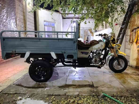 السلام عليكم ستوته للبيع مديل 13 اورق أصولي مكفوله كفاله عامه محرك جديد كهربائيات  شغاله تايرات جاهزه من كلشي عوزه بس سايق السعر مليون و 350 مكاني شطره وهذه رقمي ***********
