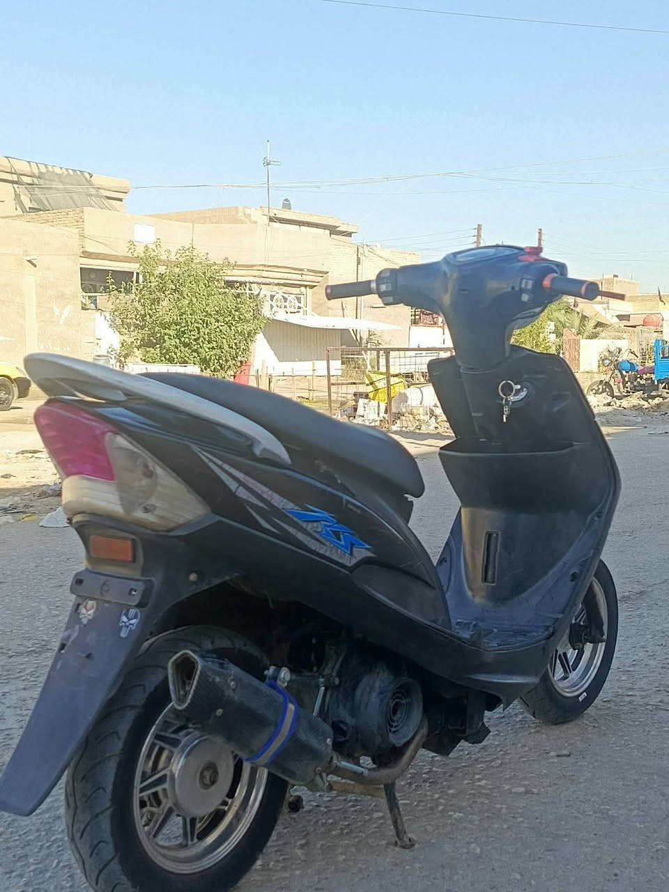 السلام عليكم
دراجه ماكس عدله للبيع 
دراجه جديده 
بوشه 55 
كلجات رياضي 
وياله .. 
دراجه نقص ما بيه كهربائيته كله شغاله 
صالنصه كاربون فايبر  
سعر خاص العنوان بابل حله محاويل *********** صاحب الدراجة Yasir Yasir

