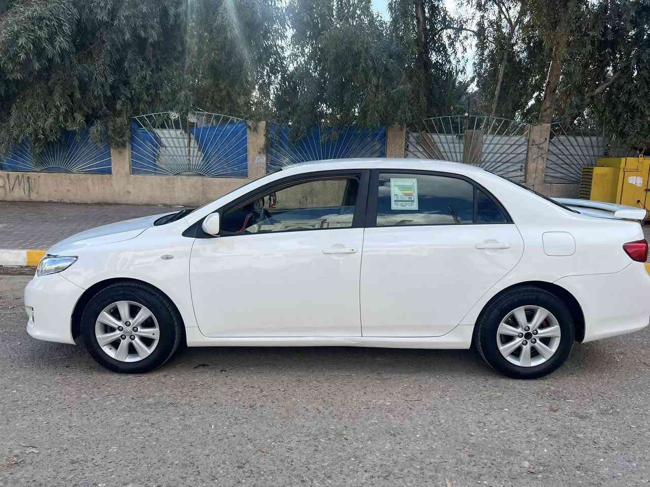 السلام عليكم 
للبيع كورله موديل 2009 خليجي محرك 1600 شرط بجم كبس يعني بدون صبغ بدون شواصي مكفولات بيه جاملغات الخلفيه وقبق الجنطه بدون دواخل شرط 
كير ومكينه لاتنقيص ولاتبخير شرط 
تخم تاير + صدر امامي + خلفي شرط 
السياره حلوه وجاهزه من كل شي 
السونار مرفق مع المنشور 
رقم اربيل  يعني شرط التحويل 
السعر 107 وبيه مجال للشراي 
الاستفسار ***********
