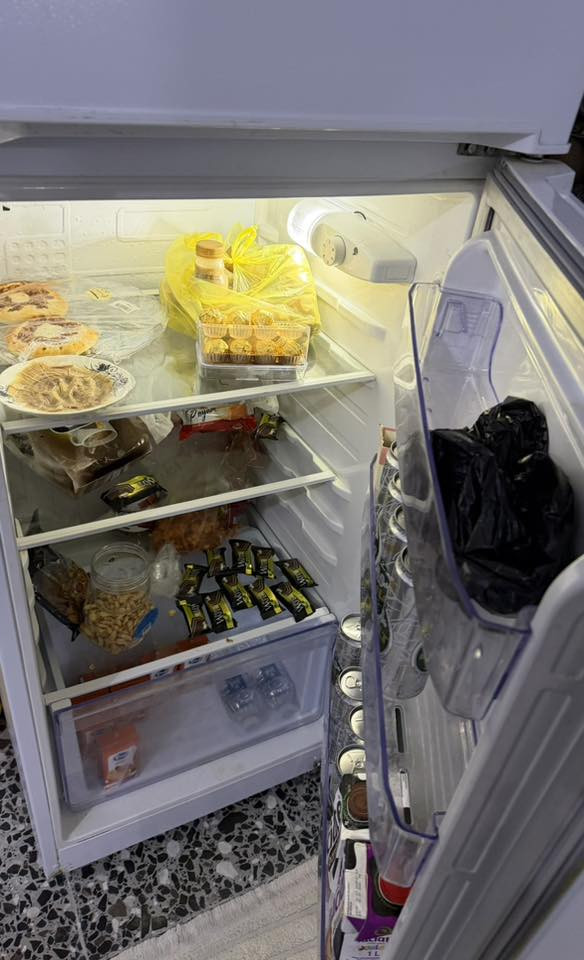 ثلاجه اخت الجديده كلشي مابيهة سعرهة ١٧٠ وبيهة مجال بسيط ***********
