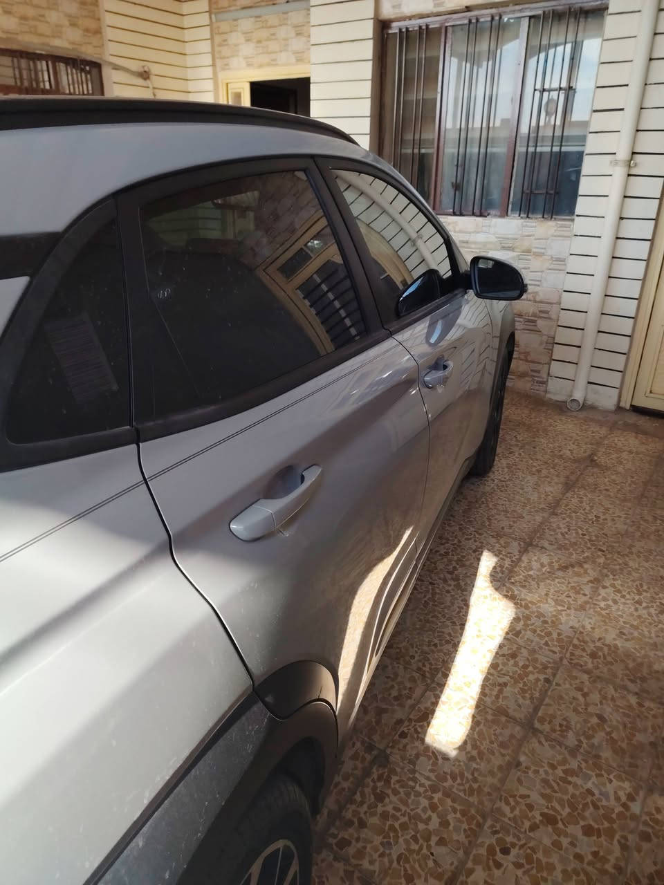 كونا 23 فول ماشيه 29الف مواصفات بصمه تشغيل عن بعد واير كيكس كشنات جلد فتحه سقف نضام قياد 3درجات شاشة كبيره رادارات أمامي وخلفي بسم الشركه سياره جديدة وبعد بيه مواصفات كثيرة السعر 150$ وفيها مجال ***********   /
***********
