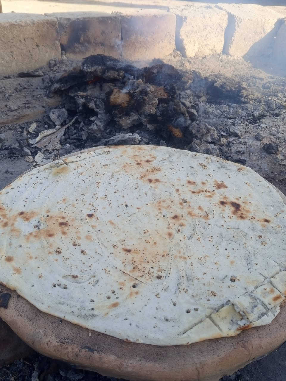 مطعم اسماك الشاميه مقابيل مطعم الزغير الشاميه يرحب بل زبائن الكرام يوجد مكان لل عوائل وسفري وايضا يوجد خبز طابك على الطريقه الريفيه توصيل مجاني لل انتصال ***********
