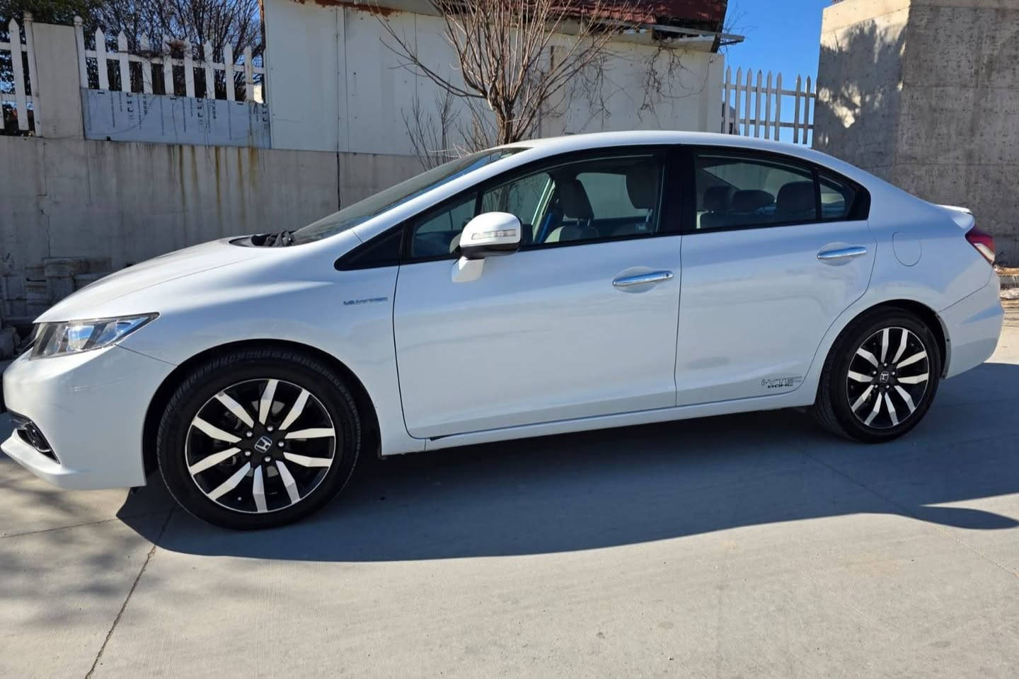 هؤندا سفيك يابانى 2013 فول فول مواصفات 
مكينه ١.٨
١١٤ هه زار رؤشتووه
كوشن جلد و هيتر 
دوو شاشه و كاميرا 
لايت زينؤن 
سلايت و ويلو تايه كه وره 
بئ بؤياخ 
بئته عديل 
ئاوينه كاره باو ئيشاره ت  شفت 
نيزام ئيكؤنؤمى 
دعمى بؤ دعامى بشرط
به ناوى خؤمه وه يه 

سـعـر : لە کۆمێنت داوابکە ڕاستەوخۆ بۆت دێت 📥 

گێر و مەکیەنەی بەشەرت 
هیچ کێشەیەکی تێدا نییە 

ژمارەی خاوەنەکەی 
***********
***********
