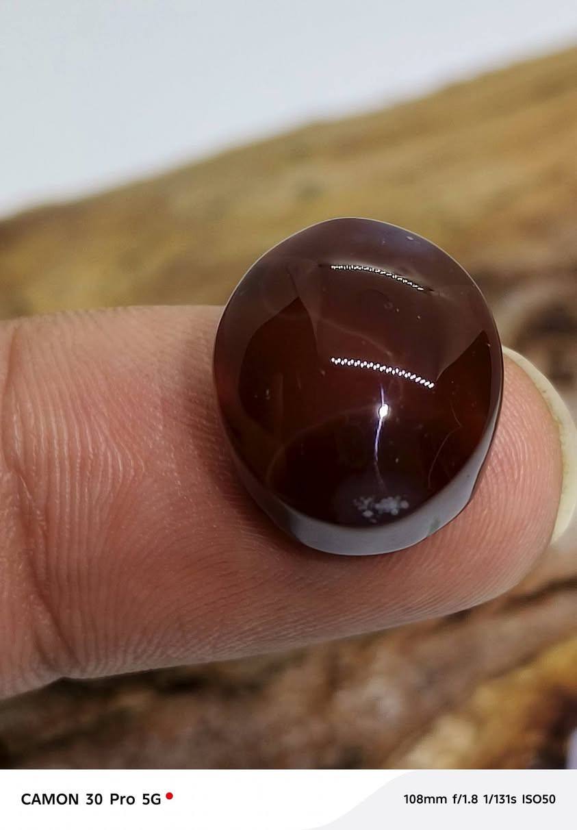 عقيق يماني حر ملكي
بانسب اسعار 
اسعار مختلفة
تواصل خاص واتساب يوجد توصيل
***********
