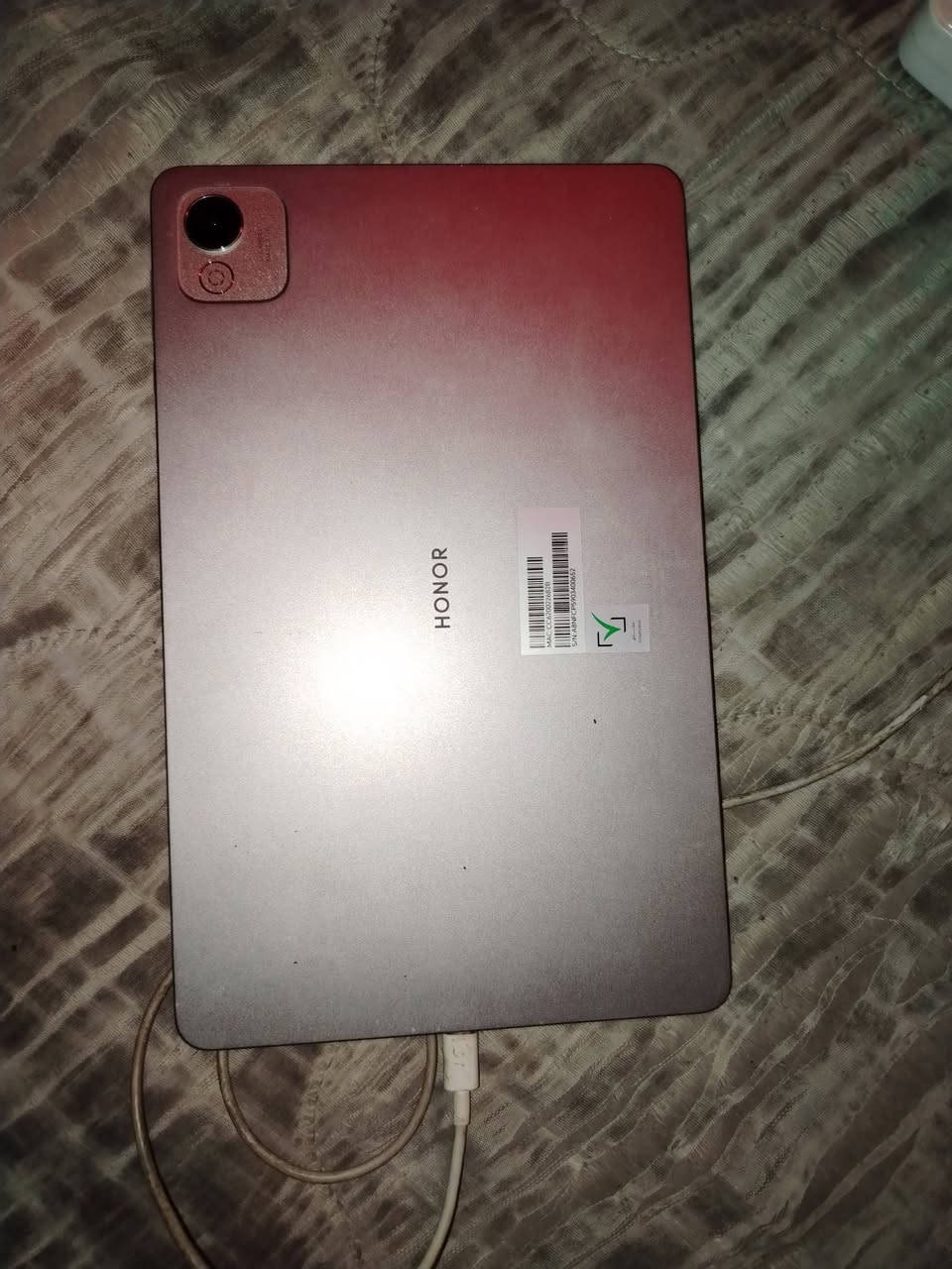 سلام عليكم تابلت هونر X9A مراوس ايباد 9 أو 8 حسب قناعه جهاز نضيف كلش بس شاشه فتحته لين فرمته ما مصلح ابد أو البيع سعر ٢٢٥ بي مجال قليل مكان بغداد رقمي ***********
