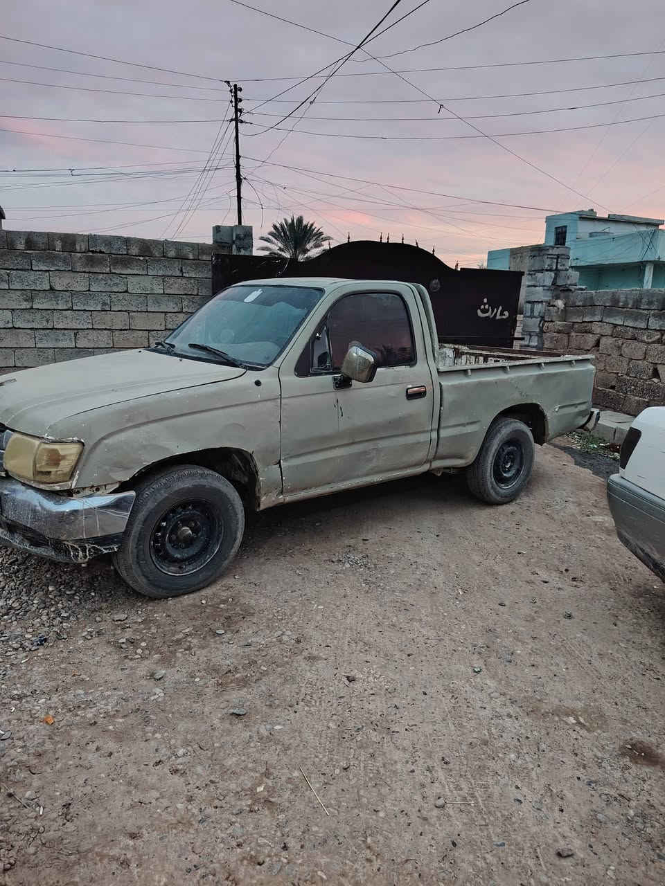 السلام عليكم بيكم جمرة موديل 2004 حبل مال ساحات ما مسجل كير ومحرك شرط كير بس النمرة الخامسة تفلت صدر وتخم تاير جديد كهربيات كلهة شغالة داخل احمر سيارة جاهزة مو كابرتيتة السيارة بخاخ يعني نوزل مضومت تبريد كاملة نقص كبريسر فقط السعر ٢٢ وبيهة مجال بصيط مكان السيارة العلم قريت الربيضة ***********) ***********
