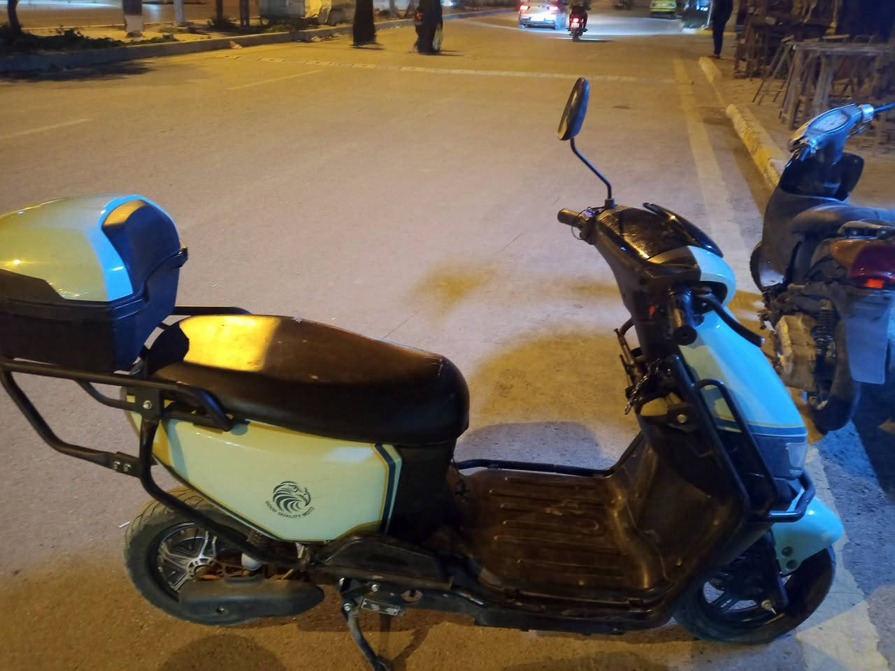 ا
السلام عليكم دراجة شحن 7 بطاريات  تنقصه فقط بطاريات السعر 300  رقم الهاتف *********** المكان الحريه
