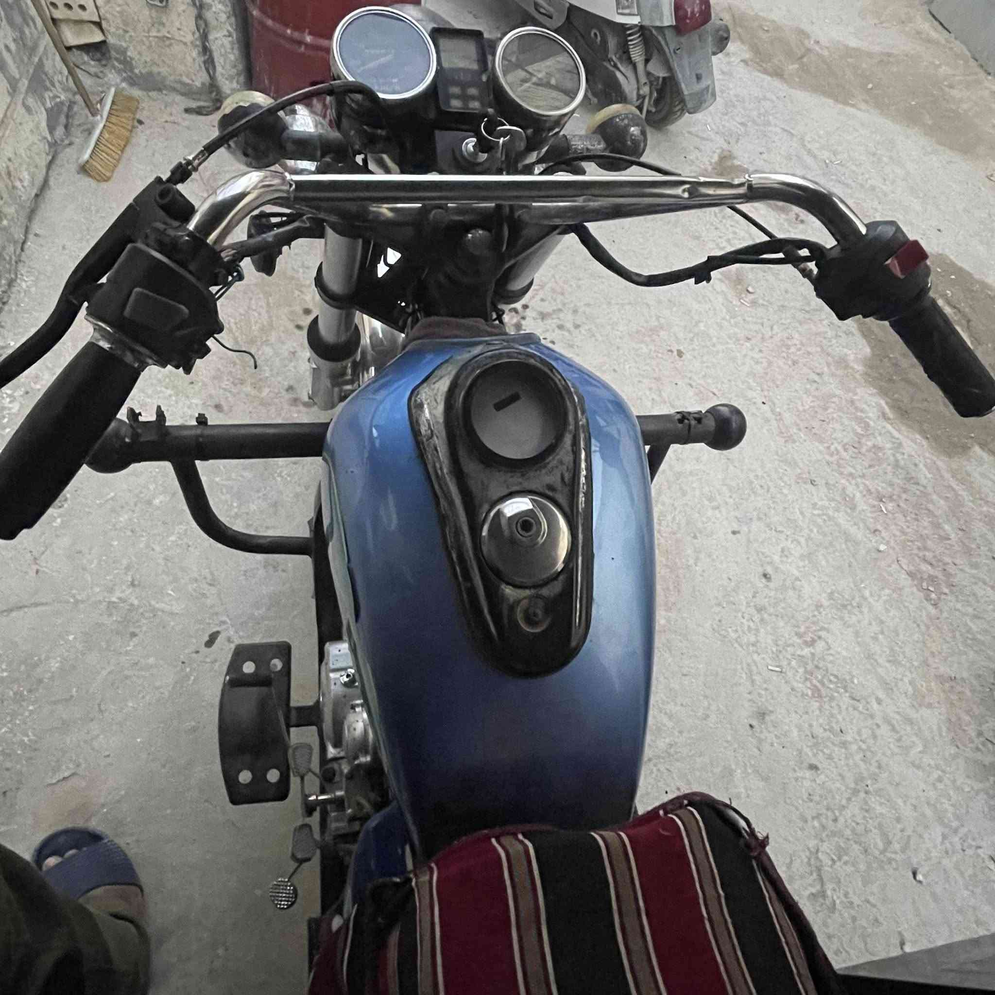 السلام عليكم ستوته  موديل 2018 اوراق اصولي وبيهة مكينه 2023 الشواصي جديده مابيه قطره لحيم وبيهة محجر ودوشمه جديده)السعر 1300 وبيهة مجال حك الجيه مكاني كربلاء الجاير قرب اسواق تفاحه رقمي ***********
