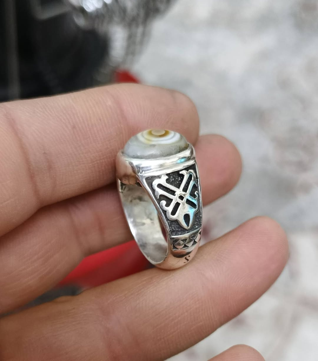 سليماني صياغة يدوية ٧٠ . الف 
بغداد حي النصر 
***********
