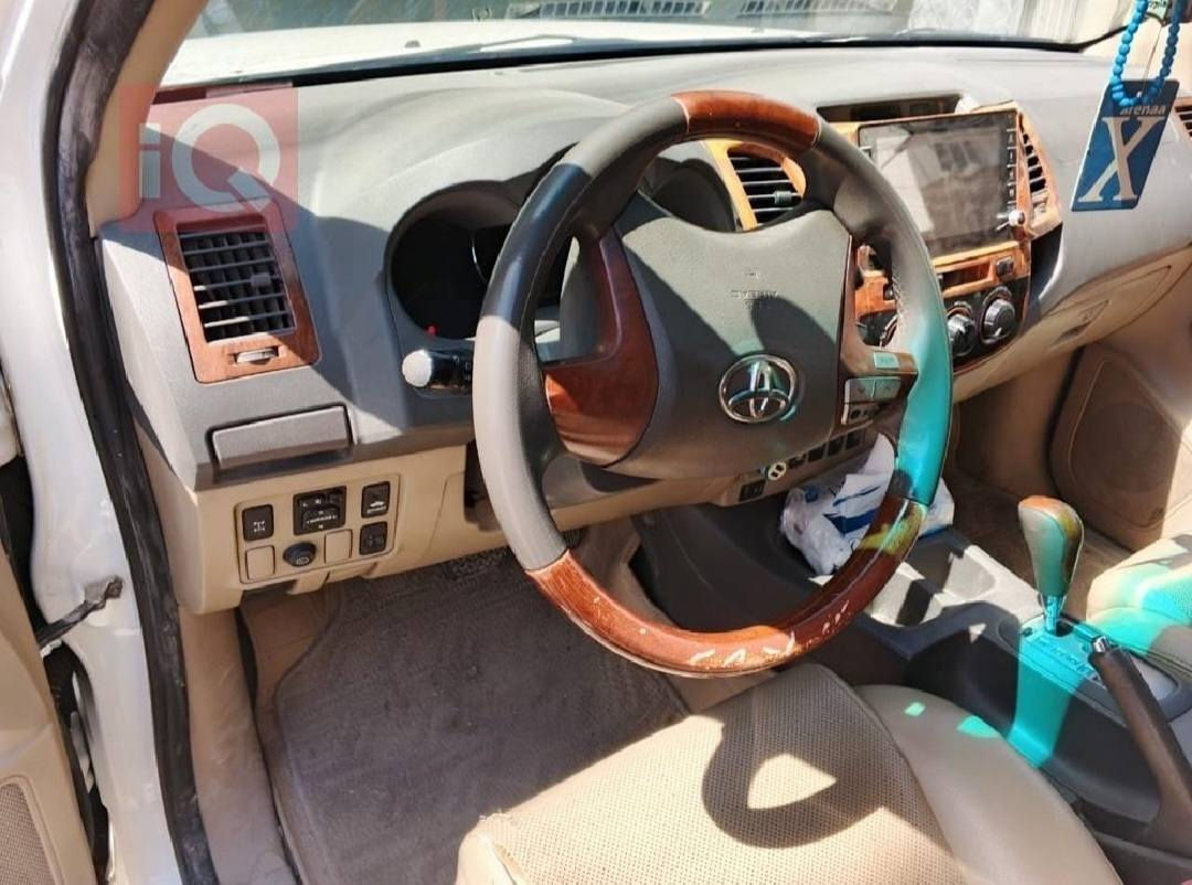 سلام عليكم
فور تشنر 2013 خليجي رقم اربيل بسمي
سنويه 2030  مكينه2700 4سلندر
موصفات تحكم ستيرن شاشه
كامره خلفيه+اماميه
مري شفط+اشاير حساسات7
راكب ققطع تبريد درع امامي
خلفي ماشيه128الف مكينه كير
مكفولات بيها صبغ بس جوه
الرقم فقط وشويه تكحيلات لا
ضربه ولا شي الباقي مكفول
السعر 190 وبيها مجاال سياره كلش نظيفه وما متعوبه جاهزه كل نقص مابيها
مكاني بغداد الزعفرانيه

***********
متوفر اتصال+واتساب
