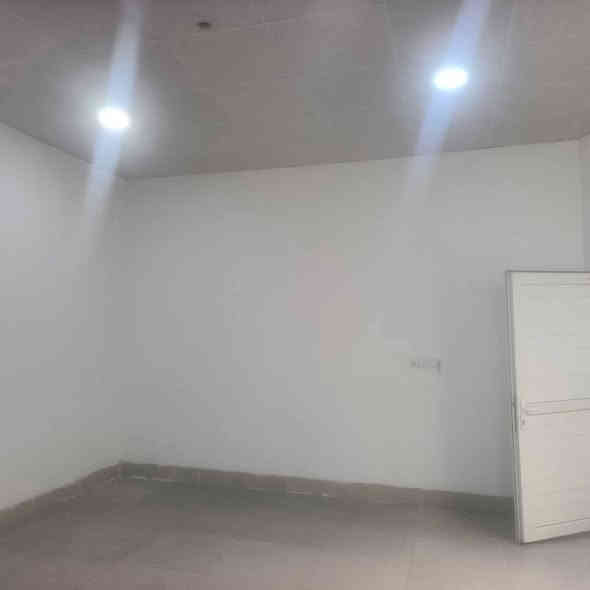 رقم الاعلان 2243
#دارللبيع 200م
#نوع عقار رقم
كركوك قادسية ثانية قريب جامع صابر گردي
#مكونات (غرفتين نوم وهول ومطبخ وصحيات وكراج سيارة)
فول خدمات
فرع عريض
فول سيراميك
 فرع تبليط
قريب من سوق
#سعر 110مليون و بي مجال
☎️*********** واتساب
☎️*********** فايبر
#مكتب_ازاد_للعقار
