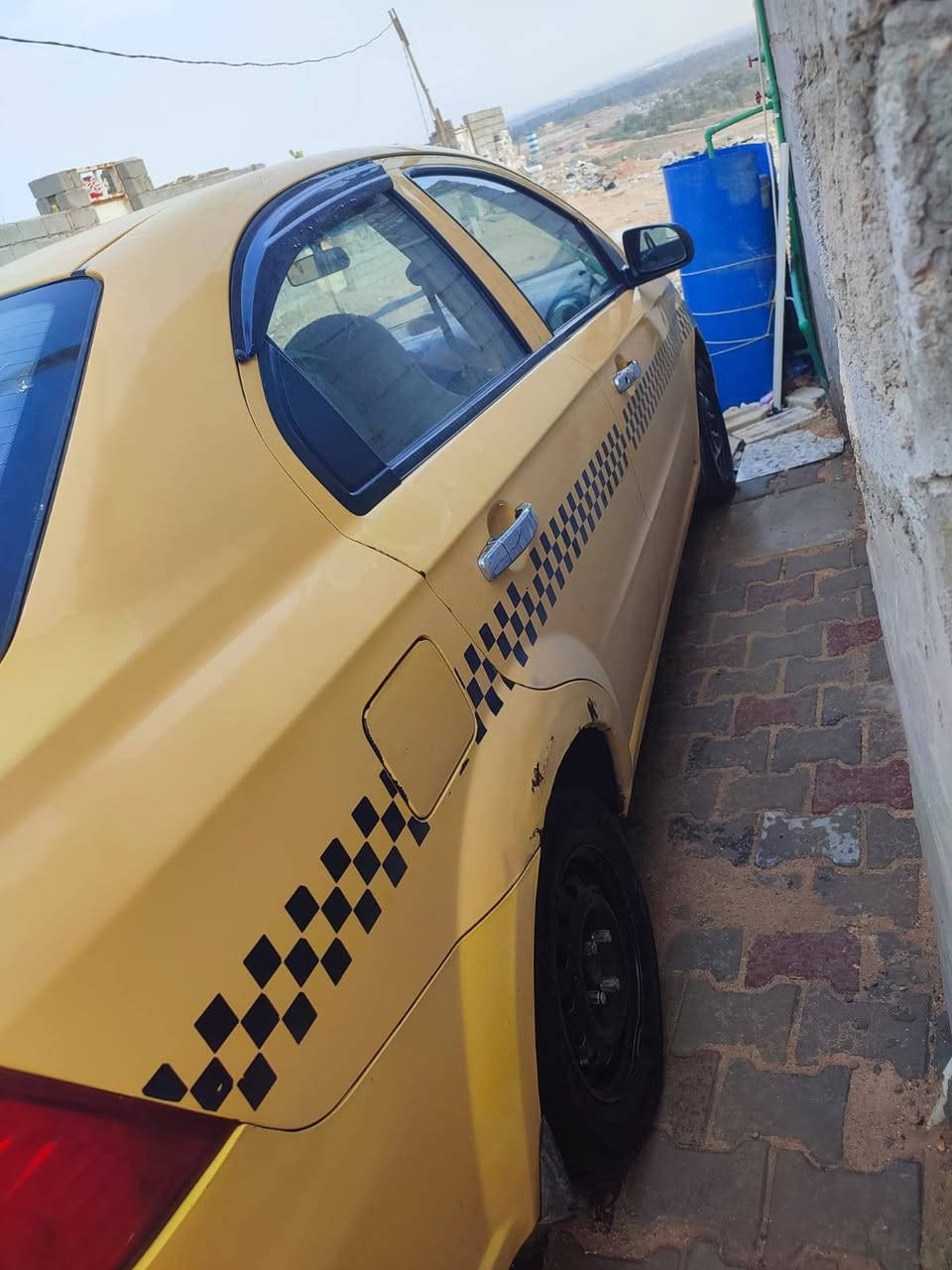 افيو موديل ١٠ سياره جاهزه ونظيفه كير ومحرك حداديه خير من الله السعر ٥٠ وبيه مجال للاستفسار *********** او ***********
