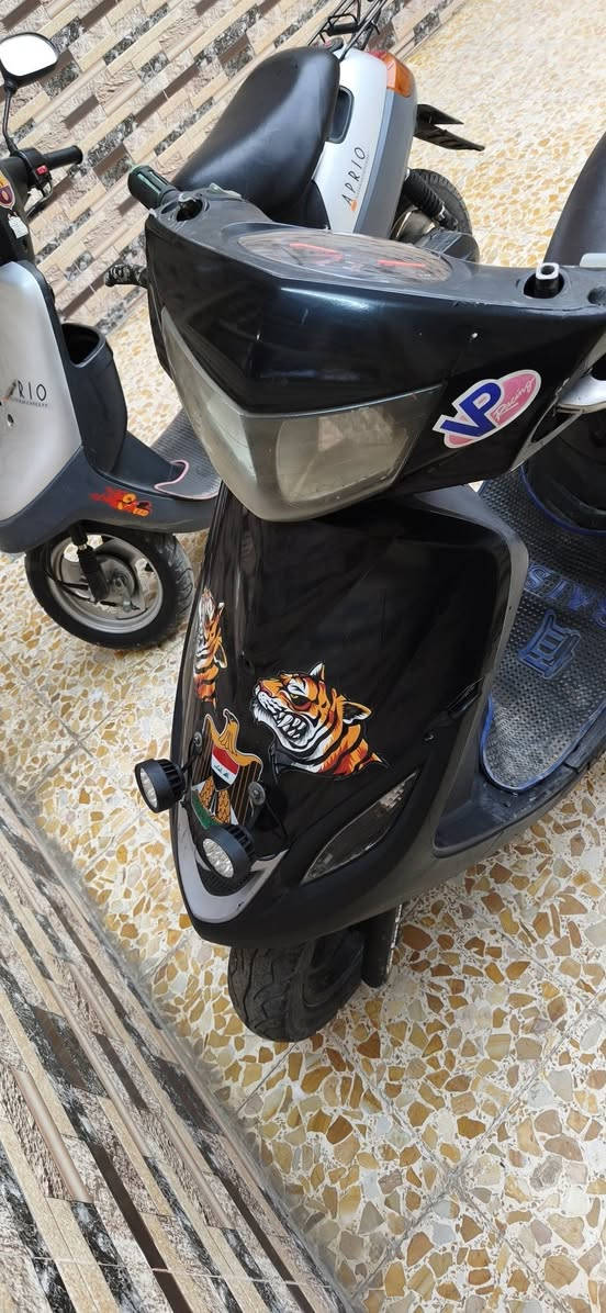 اسكنز فحل ياباني ماطور نضيف سلم شغال درع اصلي جديد السعر 400الف
بي مجال حك الجيه‍ ***********
