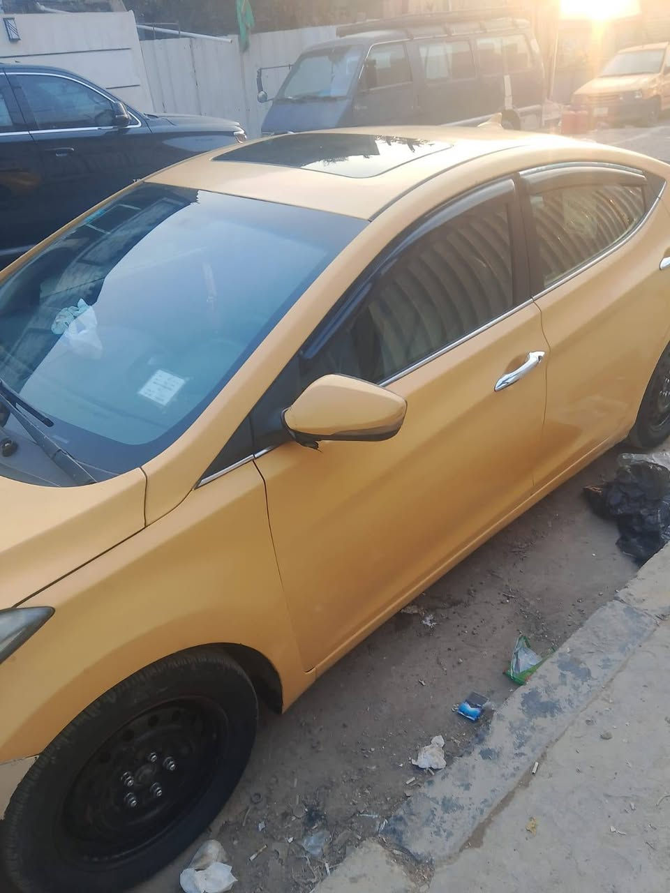 النترا مضلع 2014 وارد امريكي بشده و10 ورقات وبيها مجال مكان بغداد (***********)
