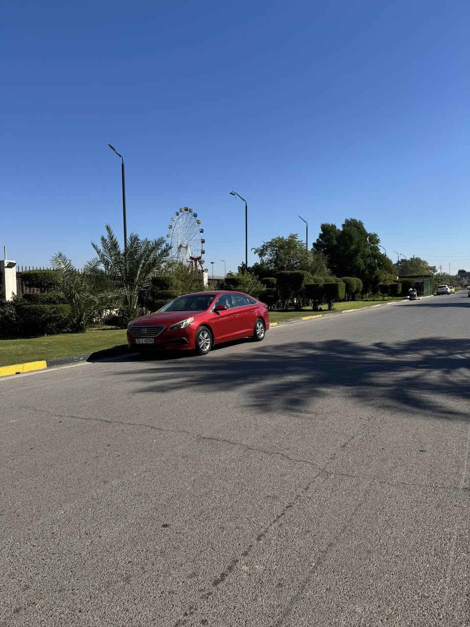 السلام عليكم للبيع سوناتا 2017 وارد امريكي حادث جاملغ وبنيد كير مكينه مكفولات على الشركه ماشيه 88000 مكان السياره بغداد حي الجامعه للاستفسار *********** سعر 115 بيهه مجال رقم اربيل
