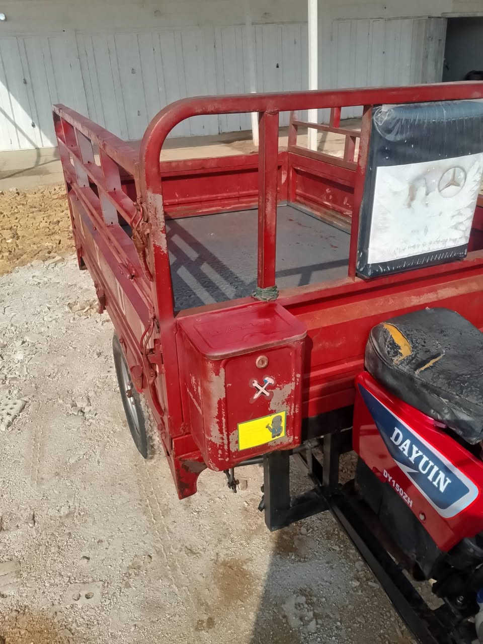 سلام عليكم ستوته دايوان مديل 14علا وضع شركه بلاديه جانت مضمومه اوراق اصليه سعر 850بغداد***********
