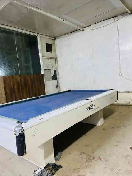 السلام عليكم ميزوا بليارد للبيع عدد ٣مع قماش وطوب وكيوبات كاملات ميزوا نضيفه العنوان الحصوه ملعب فتحي السعر الاتصال على ارقام تاليه ***********/0773648290
