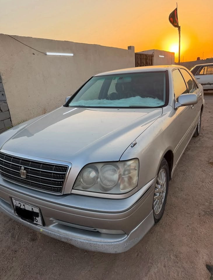 جنون ادوات موديل 2004 گصه جنطه 
مكينه وكير كفاله
تبريد ثلج
حداده حلوه
دگمتين
متومه و السنويه ضايعه فقط لوحات انطيك وياها
السعر 32وبيها مجال
المكان البصره 
***********
