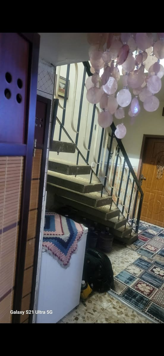 بيت ٢٠٠ متر للبيع عنوانة شارع الدور قرب الحوزة رقمي ***********
