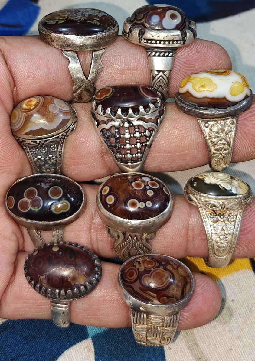 10 خواتم جمله فقط فضه عراقيه 925 سليماني هندي احمر اكثرهن سعرهن 450 الف مراسله على الخاص


**إذا كنت صاحب هذا الإعلان وتريد حذفه لأي سبب، رجاءا أرسل رسالة إلى الدعم الفني**