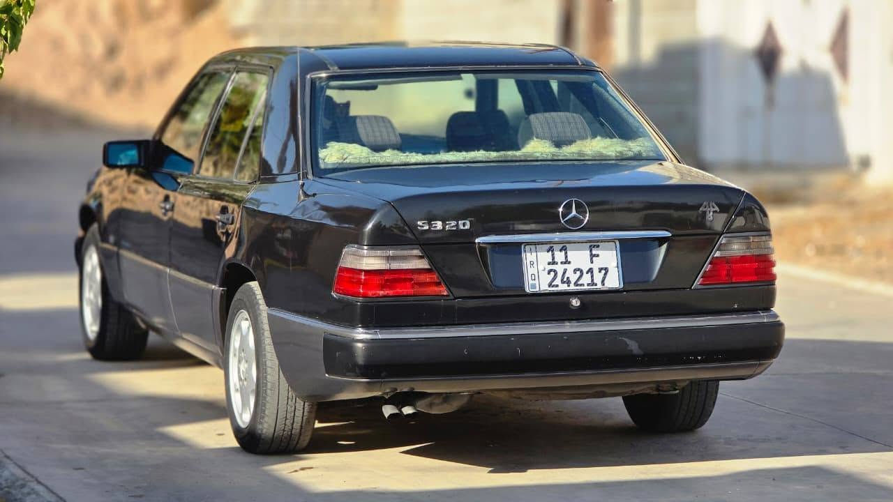 للبيع: مرسيدس (دب بيبي) موديل 1992 🚗
المواصفات العامة:
• ​النوع: مرسيدس دب (دب بيبي)
• ​الموديل: 1992
• ​الرقم: بغداد
• ​الموقع: ديالى - خانقين
​
•  ​ السيارة بدون أي ضربة، مصبوغة صبغ عام جمالية فقط. 
• ​ قواعد الدبل كلش نضيفة
•  ​ صدر أمامي وخلفي جديد بالكامل. 
• ​المحرك: محرك عنكبوت بلادي.
•  ​مكفول (كير، مكينة، أكسل، كاردن) كله بشرط وفحص. 
• ​السيارة نظيفة جداً من الداخل والخارج (قطرة خياس ما بيها )
​💰 السعر 
• ​السعر: 65 ورقة (وبيها مجال)
• ​رقم الهاتف للتواصل: ***********
