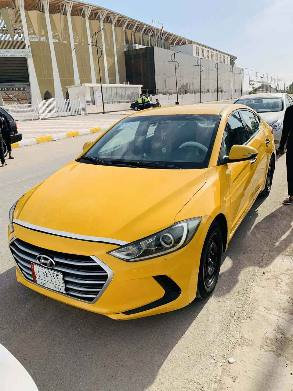 السلام عليكم النترا للبيع ٢٠١٨ امريكي مكينه ٢٠٠٠ دوش بيها بس بنيد كامرا شاشه بلاد نص فول تخم تاير جديد حداديه قبل سبوع شادها سيارا الف ماذب عليها ناصريه مركز السعر ١٢٠ وبيها مجال ***********
