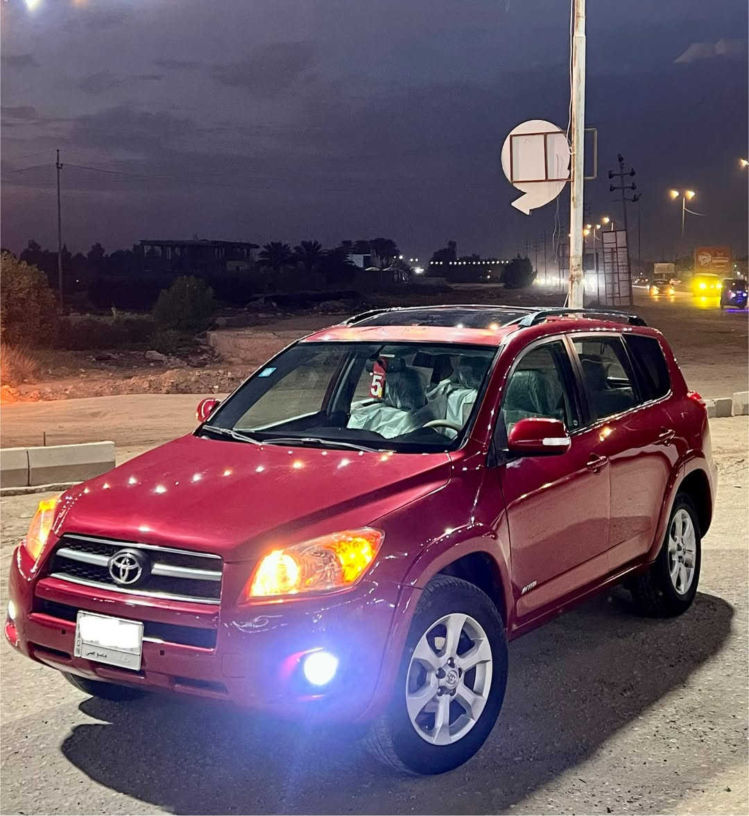 راف فور 2010 رقم بغداد مشروع وطني مكينه  4 سلندر 2400 مامفتوحه وارد امريكي حادثها جاملغ وباب السايق وحافه البنيد ولباقي مكفول  بدون دواخل فول مواصفات LIMITED فتحه بصمه تشغيل + ابواب وجنطه كشنات جلد كهرباء + تدفأ 5 ويل كب  تبريد ثلج تحكمات ستيرن جهتين تحكمات تبريد بيانو ماشيه 125km مكاني بابل سكندريه سعر 118 وبيها مجال رقم ***********
