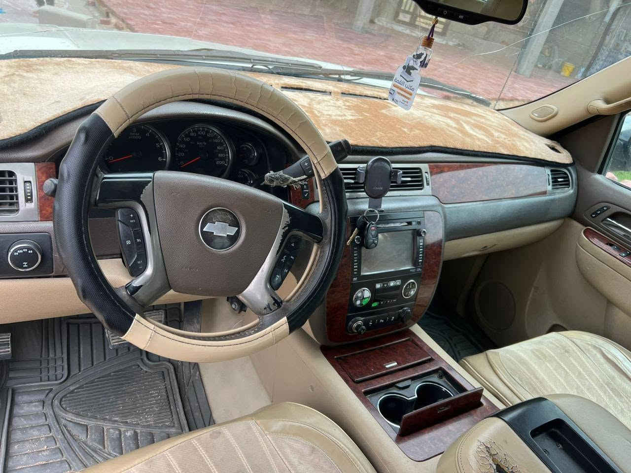 افلانج ٢٠١٤
بلاك اديشين كامل مواصفات 
السيارة مصبوغة عام للجمالية 
السعر١٤٠
البصرة / الزبير 
***********
