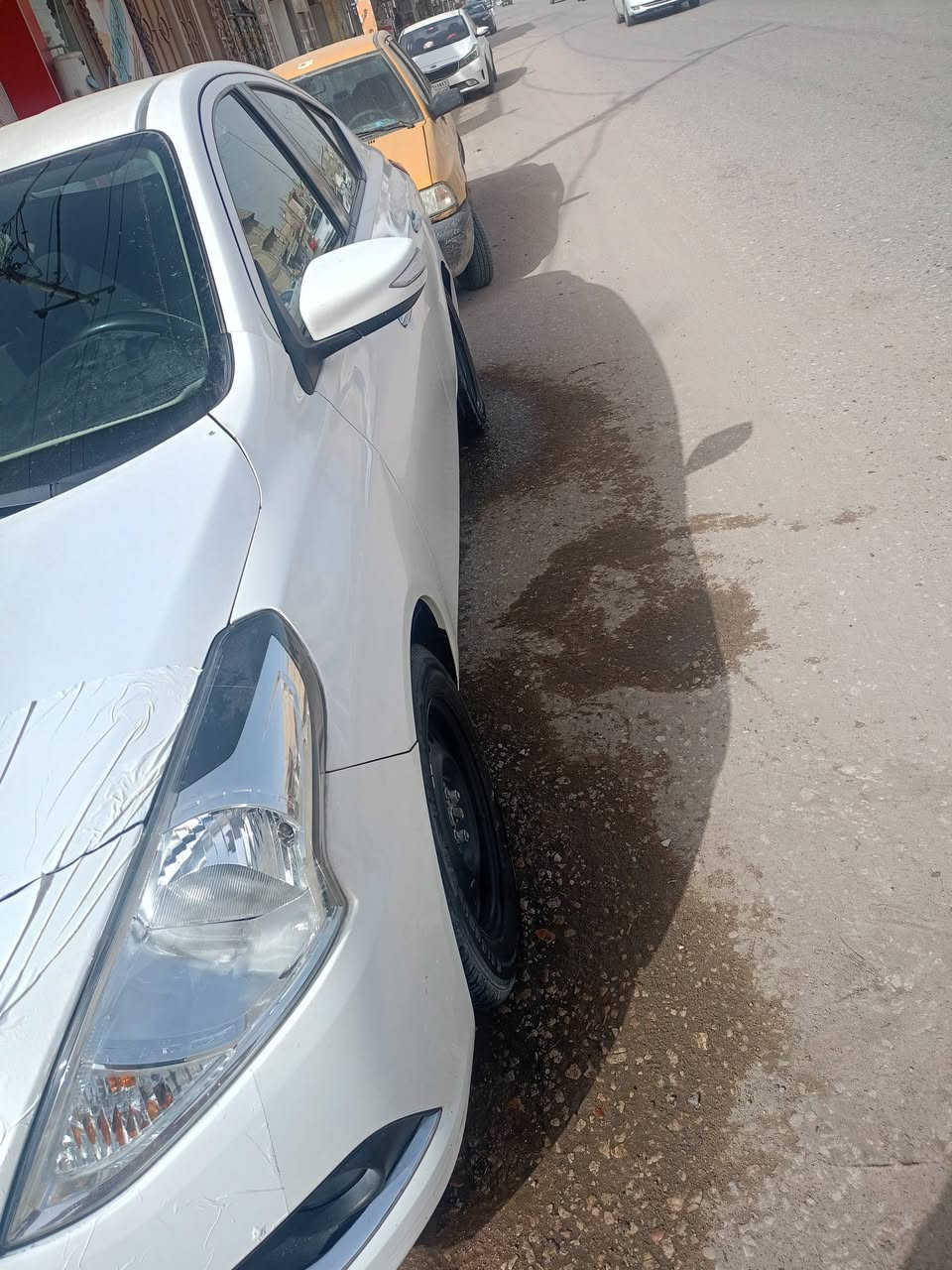 نيسان سني موديل 23 مصري
معروفة مواصفاتها  بأسم شركة تريد تحويل مداور 
بيها قطعتين بنيد وجاملغ وبيها قيطان داخلي بـ 108$وبيها مجال مكان السيارة النجف الاشرف 
***********
