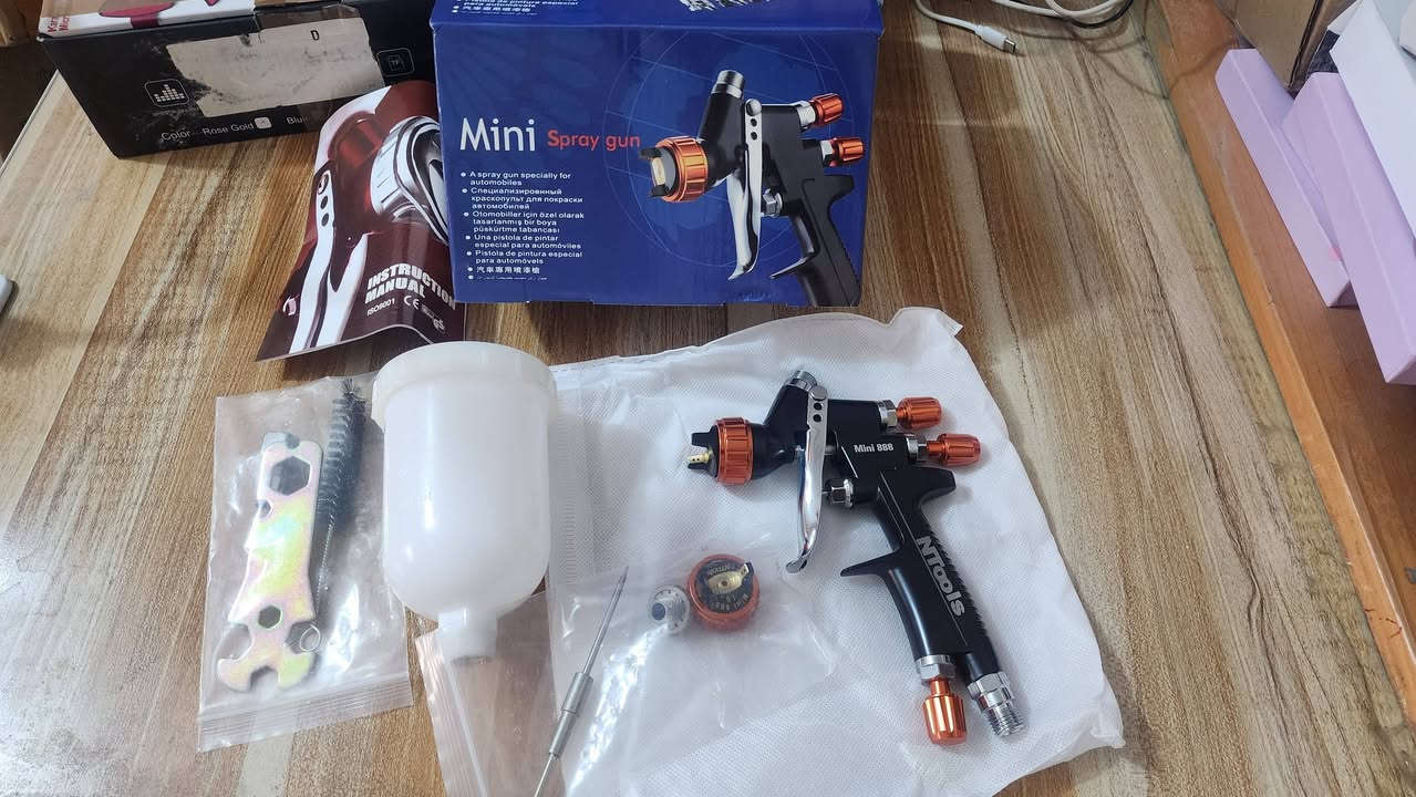 السلام عليكم مسدس صبغ احترافي سعره بالموقع 120 دولار اليخدمه ينطيني سعر وبخدمته واتساب ***********
