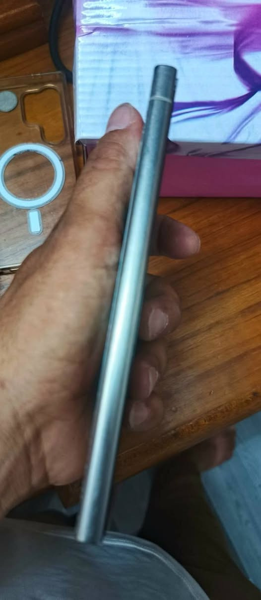 سلام عليكم 
جهاز S24 الترا كلش نضيف الجهاز ذاكره 256 عشوائيه 12بي فقط فطر بالكلاسه موضح بصوره جهاز شرق اوسط خطين عله وضع شركه ما داخل صيانه ابد جهاز مكفول السعر 700 مكاني بغداد الشعله رقمي ***********
