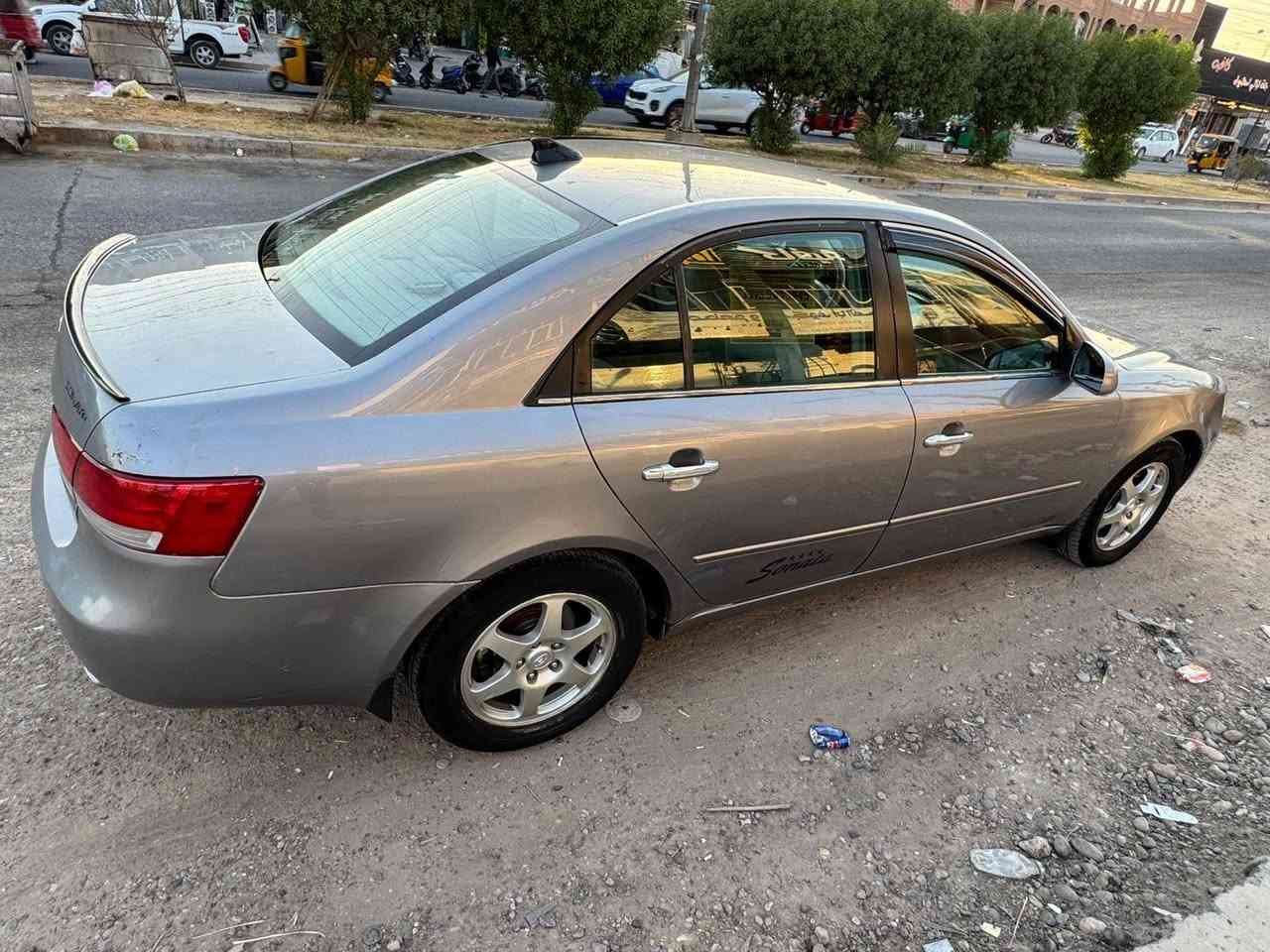 سوناتا 2006
مكينة 3300
وارد أمريكي 
سياره كل نقص مابيهة جاهزة للأخير 
بيهة صبغ حزام 
سونار موجود 
رقم بغداد باسمي 
مكانها بغداد السعر 87 وبيهه مجال بصيط التواصل او خاص *********** مكانه بغداد
