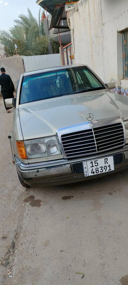 مرسيدس دب موديل 91 حجم 300 مكينه قبق اسود أكبوت درجه أوله سنويه باسمي ل2028 حداده طوبه من الدعايه للدعايه تخم تاير ب كارتون ويه سبير تبريد ثلج ويه السويج كهربائيات كله ع البلاد ما ملعوب بيهه ابدآه ردآه كهرباء كهرباء جام امامي كهرباء وخلفي جوبي برانكيت ركوك ركوك بلاد سعر 75 بيها مجال  مكاني بصره قضاء المدينة / *********** / ***********
