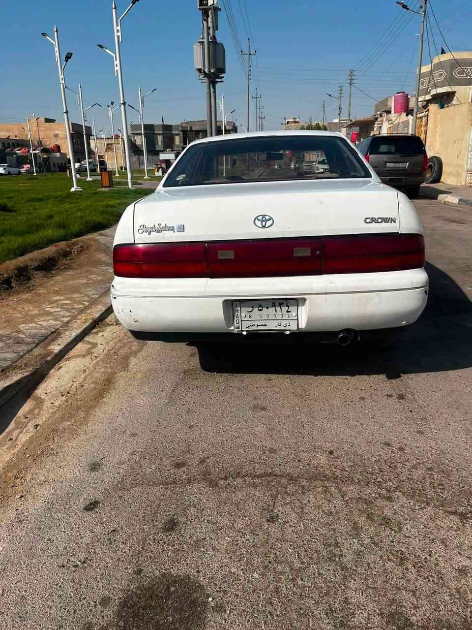السلام عليكم 
                         
تيوتا كراون بطه بلاديه 
موديل 91 رقم ذي قار سنويه ل27
وسياره بأسم جاري

مكفوله من العيب الشرعي وضربه القويه ونقل الجثه بدون صبغ 

كير ومحرك مكفولات
 2500ديلكو 
مكينه 3 فيش رياضي 
تخم تاير جديد + ويل جلي
باتري جديد 
حداديه جاهزه

تبريدها شغال امامي وخلفي 

وغرفتها نضيفه وكشنات كهربائيه 

البصره الزبير (‭***********‬)
