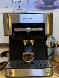 مكينة قهوة • ٢٠ بار