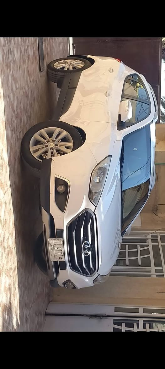 توسان خليجي.       موديل ٢٠١٤
سياره حلوه وجاهزه 

رقمه بابل بأسمنه 

مكينه كير صدر تبريد تايرات خير من الله 

مكينه ٢٤٠٠ 

كلشي واضح عندك بل السونار 

مكانه بغداد الرصافه 
سعره ١٤٣ وبيه مجال حك الجيه

***********
***********
