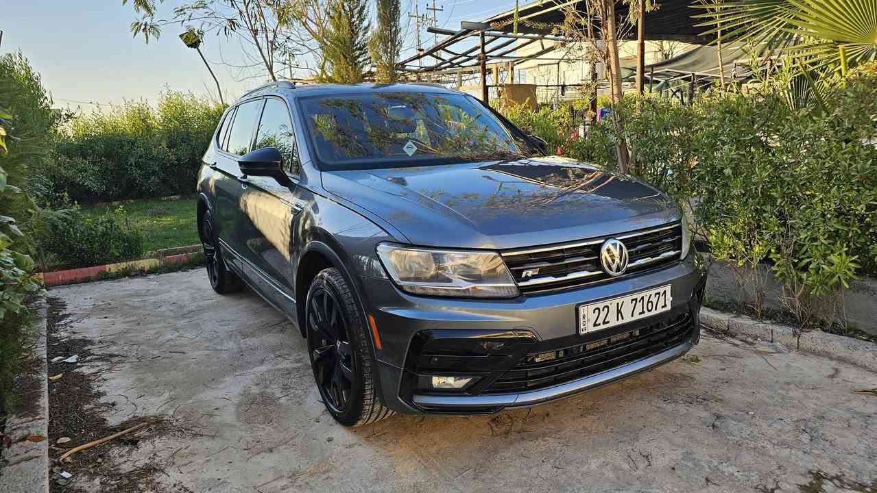 السلام عليكم 
Tigwan R-line se 2021
المسافة ٧٠ الف مايل
المواصفات ار لاين معروفة
حادثها باب خلف السكن يعني بجم والصندوق كبس والحادث بسيط ..
فول سيرفس مسويلة وهزة وفحص كله جديد
الموقع أربيل 
***********
