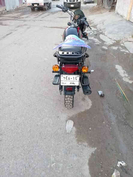 سلام عليكم بوكسر للبيع موديل ٢٠٢٣ رقم وسنويه مكفولة مكينه برغي مامفتوح شرط لفحص ولقناعة يله تاخذها دراجه صالهة سنه متروكه ***********سعر2,300بيها مجال
